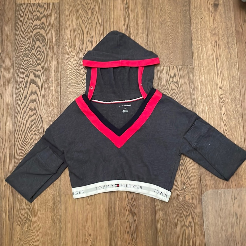 Tommy Hilfiger cropped sweater